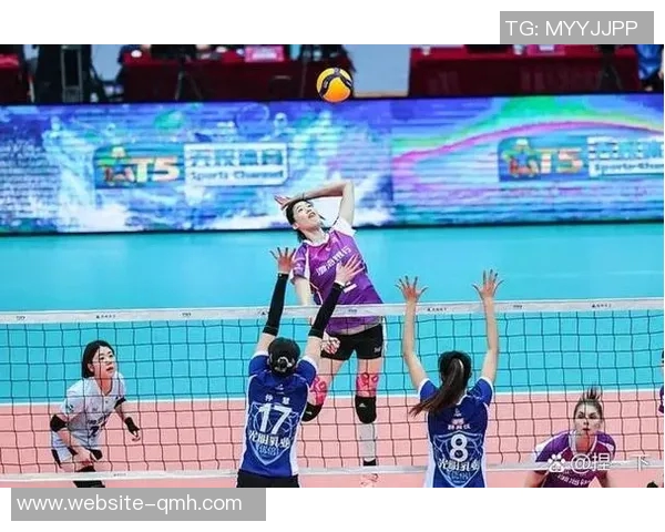 广东女排与上海女排激战正酣谁能在这场巅峰对决中笑到最后