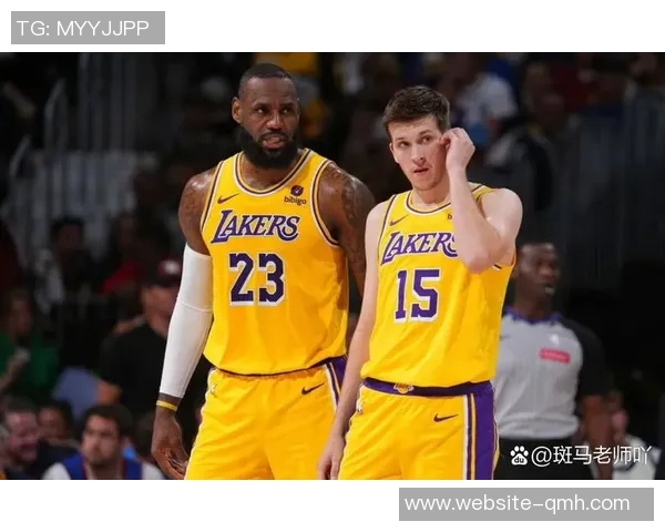 掘金与湖人首战激烈对决谁能在季后赛中占得先机